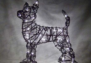 Chihuahua Topiary - 16" (Lit)