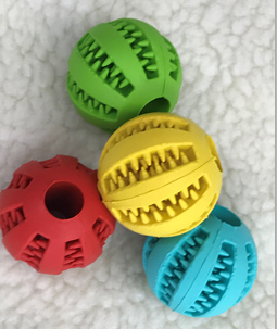 Cool Runners Natural Rubber Play and Treat Ball